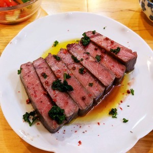 赤ワイン漬けまぐろの低温調理コンフィ レシピ 作り方 By 低温調理器boniq クックパッド 簡単おいしいみんなのレシピが356万品