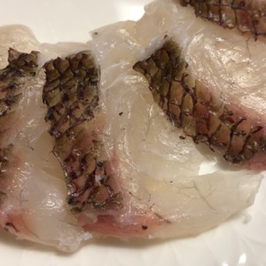 真鯛のお刺身 湯引きの仕方 レシピ 作り方 By まなげ クックパッド 簡単おいしいみんなのレシピが354万品