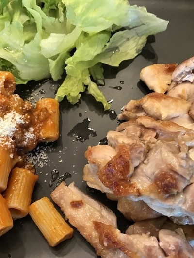 サーロインとゴルゴンゾーラソースのリガトーニのレシピ