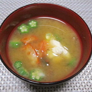 味噌汁にキムチとカッテージチーズを乗せて レシピ 作り方 By あーこ姐 クックパッド 簡単おいしいみんなのレシピが357万品