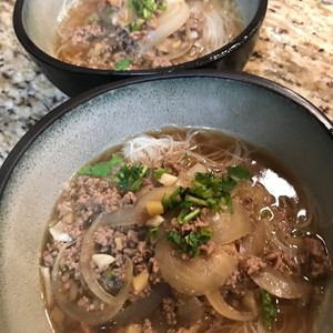 パパの味 無国籍ライスヌードルスープ レシピ 作り方 By Hoink クックパッド 簡単おいしいみんなのレシピが360万品