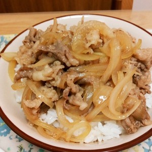 めんつゆを使ったかんたん牛丼 レシピ 作り方 By とちゃめし クックパッド 簡単おいしいみんなのレシピが360万品