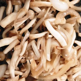 【つくれぽ1000集】しめじの人気レシピ22選！殿堂入り＆1位獲得などクックパッドから厳選！ | ちそう