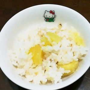 さつま芋を白だしだけで炊き込み ごはん レシピ 作り方 By 魅惑星ジーン クックパッド 簡単おいしいみんなのレシピが356万品