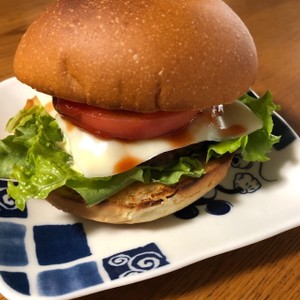 家でもキャンプでも お手軽ハンバーガー レシピ 作り方 By やしゅー クックパッド 簡単おいしいみんなのレシピが366万品