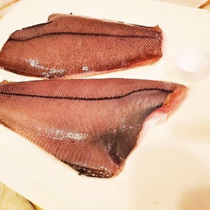 超簡単 魚のうろこの取り方 レシピ 作り方 By Ayaka3 クックパッド 簡単おいしいみんなのレシピが356万品