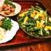 春菊と柿のサラダ、バルサミコドレッシング