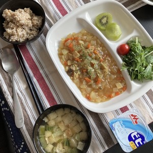 豆腐のカレー煮 保育園給食 レシピ 作り方 By 日野市立保育園給食 クックパッド 簡単おいしいみんなのレシピが355万品