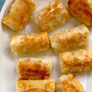 餃子の皮で ウインナーとポテトの揚焼き レシピ 作り方 By 梨花ママ クックパッド 簡単おいしいみんなのレシピが360万品