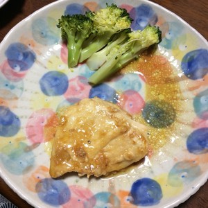 メカジキのレモンバター醤油ムニエル レシピ 作り方 By すみれsumiれれれ クックパッド 簡単おいしいみんなのレシピが356万品