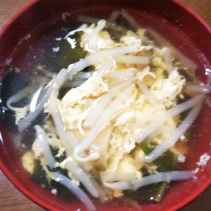 もやしとわかめの卵コンソメスープ レシピ 作り方 By こばさんしんさん クックパッド 簡単おいしいみんなのレシピが354万品