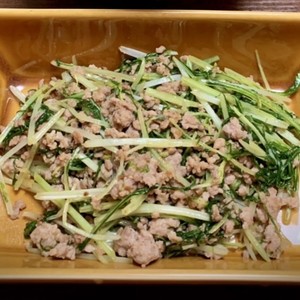 簡単 水菜とひき肉のシャキシャキ炒め レシピ 作り方 By アボッサ クックパッド 簡単おいしいみんなのレシピが360万品