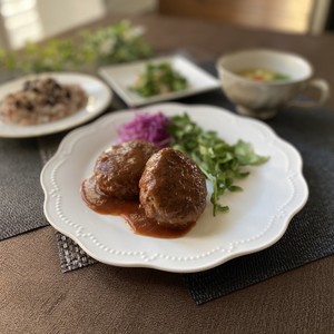 ふわふわ 煮込みハンバーグ レシピ 作り方 By 低温調理器boniq クックパッド 簡単おいしいみんなのレシピが360万品