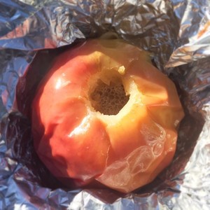 キャンプで焼きりんご レシピ 作り方 By Sachi128 クックパッド 簡単おいしいみんなのレシピが355万品