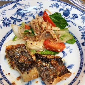 黒鯛のムニエル ガーリック マスタードで レシピ 作り方 By ゆるっとmascle クックパッド 簡単おいしいみんなのレシピが356万品