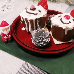Xmasカップケーキ サンタとスノーマン レシピ 作り方 By 4児男子母さんの台所 クックパッド 簡単おいしいみんなのレシピが349万品