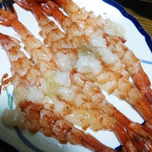 甘み引き立つ 赤えびお刺身 捌き方有 レシピ 作り方 By はまち クックパッド 簡単おいしいみんなのレシピが359万品
