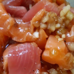 コストコの生サーモンで満腹ポキ丼 レシピ 作り方 By Daisukenta クックパッド 簡単おいしいみんなのレシピが357万品