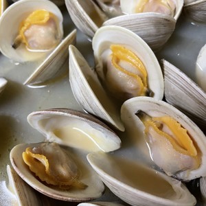 ホンビノス貝の酒蒸し バター醤油味 レシピ 作り方 By Dentack クックパッド 簡単おいしいみんなのレシピが360万品
