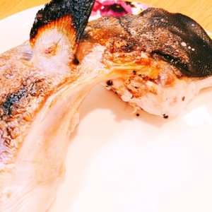 簡単 美味しい 家庭で ブリのカマ焼き レシピ 作り方 By 白い羽 クックパッド 簡単おいしいみんなのレシピが361万品
