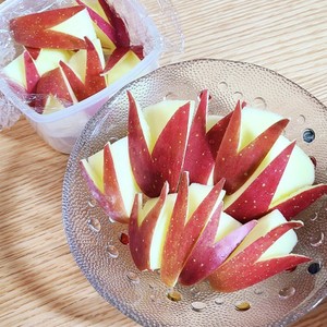 お弁当に ミニりんごうさぎ レシピ 作り方 By Michimaruu クックパッド 簡単おいしいみんなのレシピが365万品