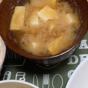 豆腐としらすのお味噌汁 レシピ 作り方 By やむやむぽんた クックパッド 簡単おいしいみんなのレシピが367万品