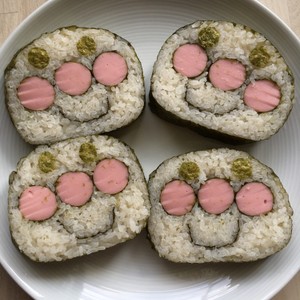 アンパンマン太巻き のり巻き キャラ弁 レシピ 作り方 By ちー1005 クックパッド 簡単おいしいみんなのレシピが353万品