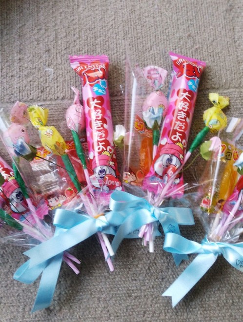 お祝いに お菓子の花束 レシピ 作り方 By 白雪 クックパッド 簡単おいしいみんなのレシピが376万品