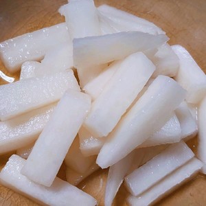 超簡単 韓国風大根の甘酢漬け チキンム レシピ 作り方 By コフトン クックパッド 簡単おいしいみんなのレシピが356万品