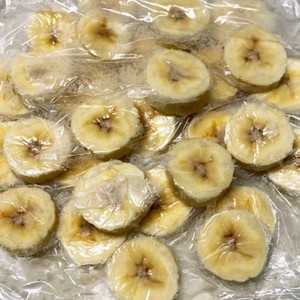 離乳食に便利 冷凍バナナ輪切り 簡単保存 レシピ 作り方 By 苺アイスクリーム クックパッド 簡単おいしいみんなのレシピが360万品