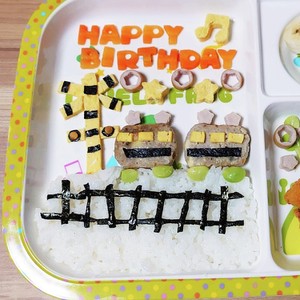 電車好きの誕生日プレート 2歳 レシピ 作り方 By Chiiにゃん クックパッド 簡単おいしいみんなのレシピが352万品
