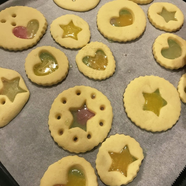 簡単 かわいいステンドグラスクッキー レシピ 作り方 By パンダワンタン クックパッド 簡単おいしいみんなのレシピが375万品