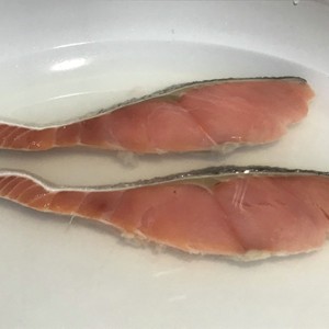 魚だって50度洗い 臭み雑味がマジ取れる レシピ 作り方 By サバ先生 クックパッド 簡単おいしいみんなのレシピが356万品