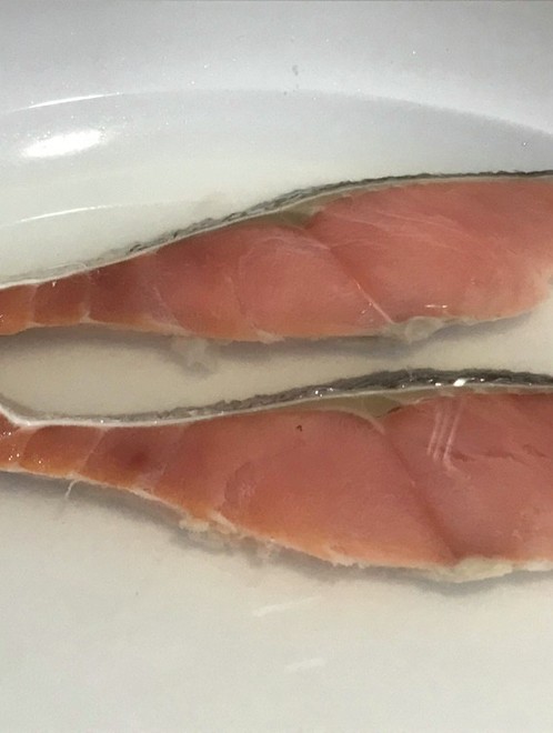 魚だって50度洗い 臭み雑味がマジ取れる レシピ 作り方 By サバ先生 クックパッド 簡単おいしいみんなのレシピが378万品