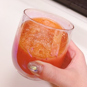 美肌 便秘対策のリンゴにんじんジュース レシピ 作り方 By のゲイラ クックパッド 簡単おいしいみんなのレシピが356万品
