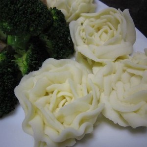 マッシュポテト薔薇 レシピ 作り方 By コアラnote クックパッド 簡単おいしいみんなのレシピが358万品
