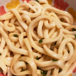 レンジで ゆでうどんの温め方 レシピ 作り方 By Moca3 クックパッド 簡単おいしいみんなのレシピが352万品