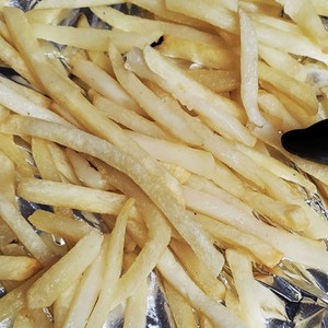 オーブンで揚げない 冷凍ポテトフライ レシピ 作り方 By なゆか クックパッド 簡単おいしいみんなのレシピが350万品