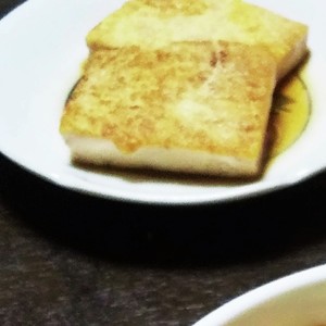 木綿豆腐 焼くだけ 簡単手作り厚揚げ風 レシピ 作り方 By なおluna クックパッド 簡単おいしいみんなのレシピが361万品