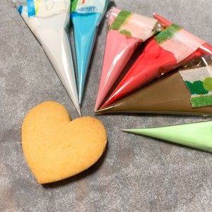 アイシング コルネの簡単作り方写真付き レシピ 作り方 By Sachiii クックパッド 簡単おいしいみんなのレシピが355万品