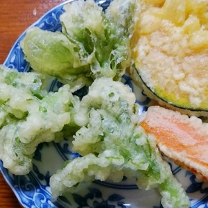 菜の花の天ぷら レシピ 作り方 By 花おと クックパッド 簡単おいしいみんなのレシピが350万品