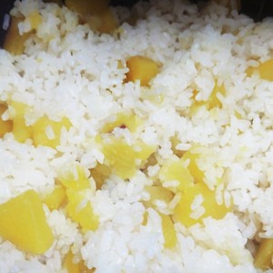 さつま芋を白だしだけで炊き込み ごはん レシピ 作り方 By 魅惑星ジーン クックパッド 簡単おいしいみんなのレシピが356万品