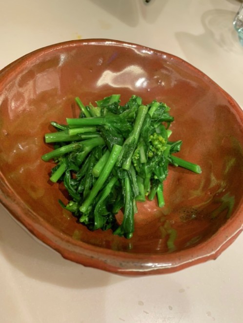 塩とごま油だけ 菜の花の炒め物 レシピ 作り方 By 春空 クックパッド 簡単おいしいみんなのレシピが378万品