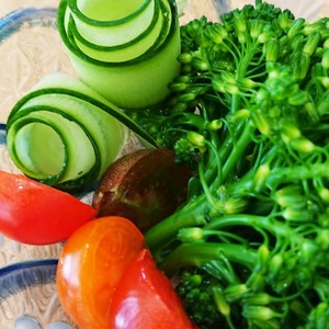 きゅうりの飾り切り バラの花 レシピ 作り方 By 管理栄養士 みけ クックパッド 簡単おいしいみんなのレシピが350万品