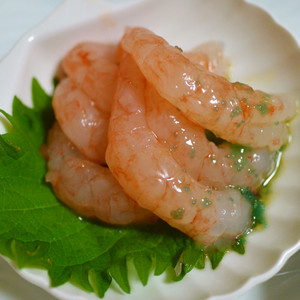 子持ち甘エビの卵はこう食べる レシピ 作り方 By 真さん クックパッド 簡単おいしいみんなのレシピが361万品