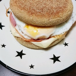 簡単エッグマフィンのレシピ