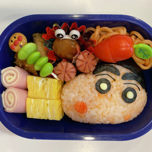簡単クレヨンしんちゃんおにぎり キャラ弁 レシピ 作り方 By そのこッッ クックパッド 簡単おいしいみんなのレシピが366万品