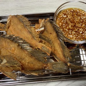 ガシラ カサゴ の唐揚げ レシピ 作り方 By Tomo 1222 クックパッド 簡単おいしいみんなのレシピが353万品