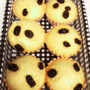 ホットケーキミックスでレーズン蒸しパン レシピ 作り方 By 4110 クックパッド 簡単おいしいみんなのレシピが350万品