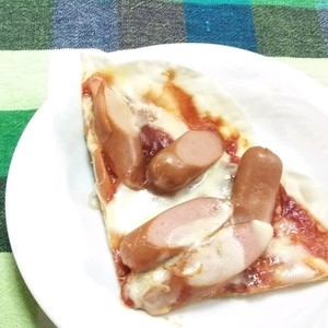 わずか10分 餃子の皮で魔法の簡単ピザ レシピ 作り方 By こじまぽん助 クックパッド 簡単おいしいみんなのレシピが350万品